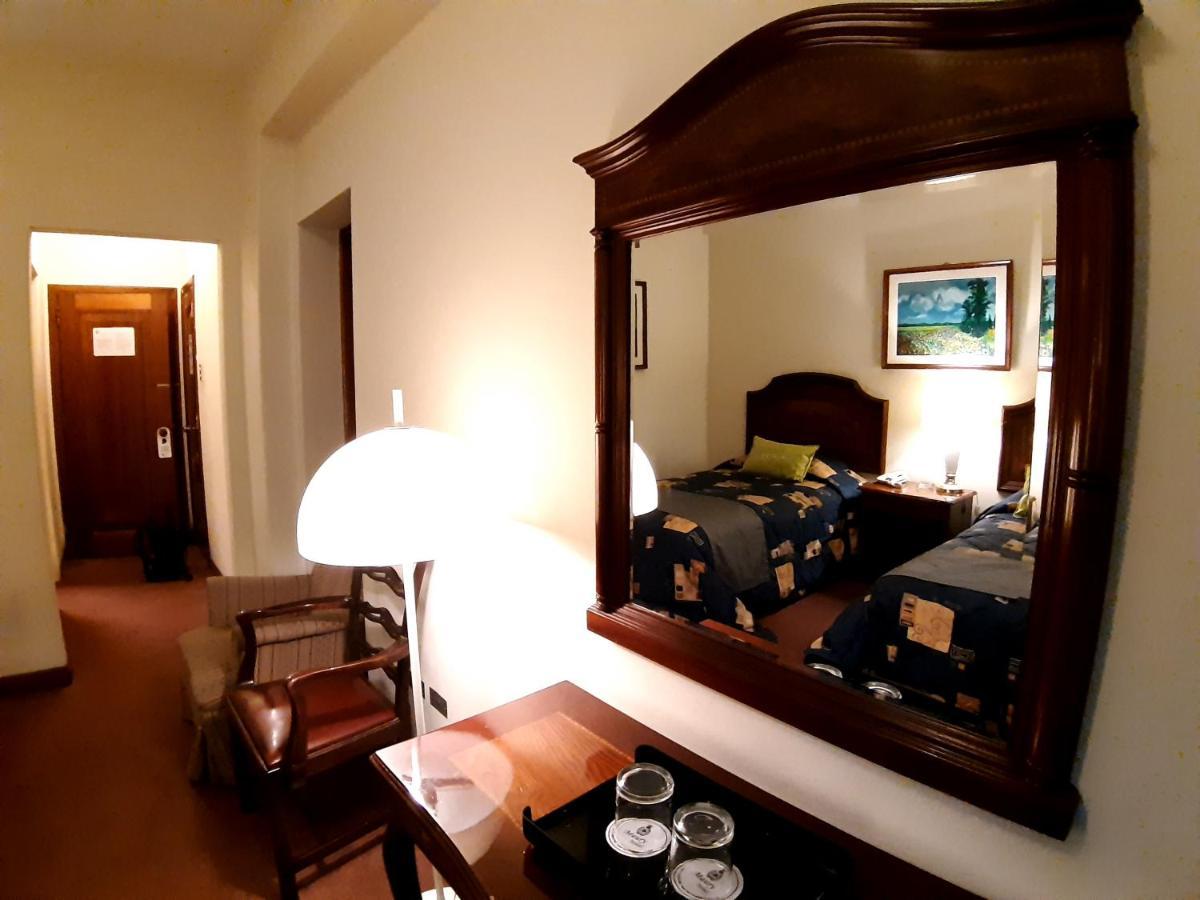 Hotel Maury Lima Buitenkant foto